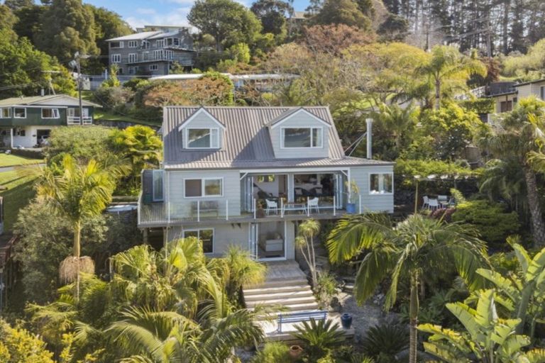 Photo of property in 15 Martin Road, Matakana, Warkworth, 0985