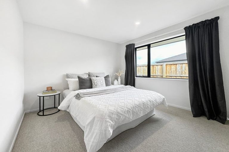 Photo of property in 16 Mehrtens Crescent, Woodend, 7610