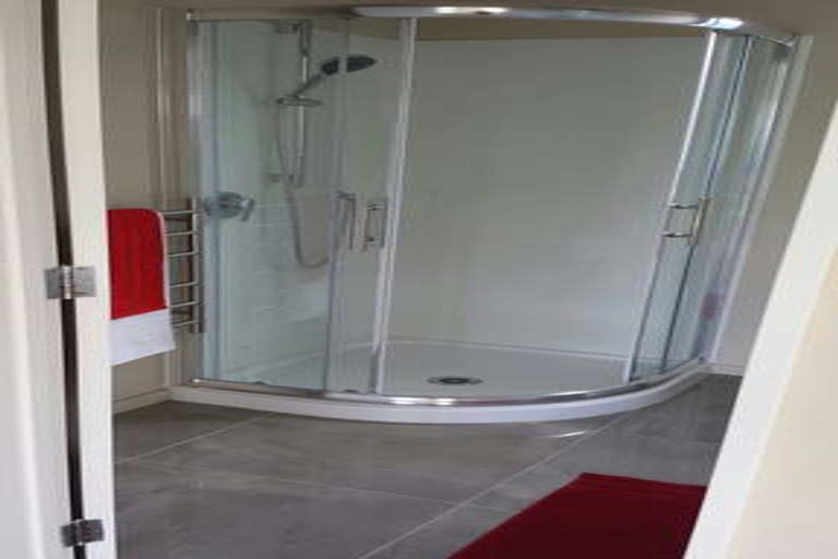 Photo of property in 18 Henwood Road, Mangere East, Auckland, 2024