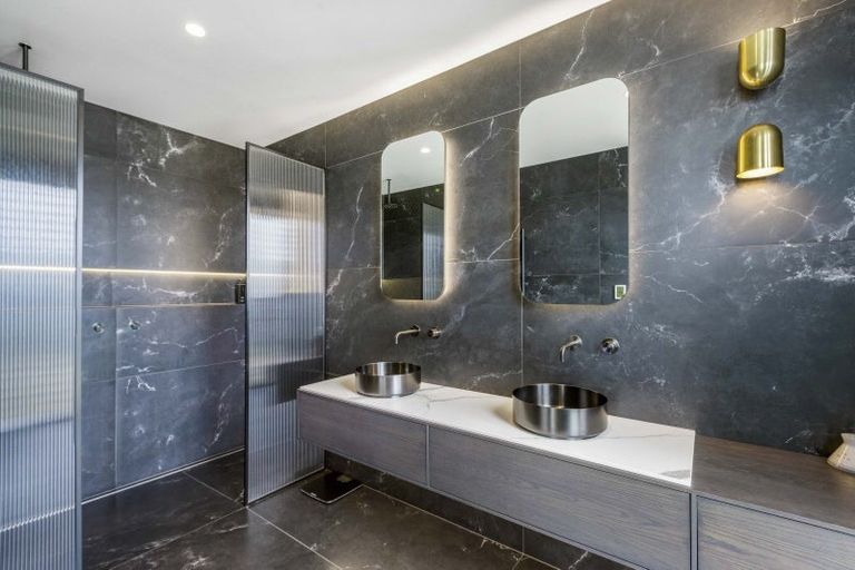 Photo of property in 296 Kitchener Road, Pukekohe, 2120