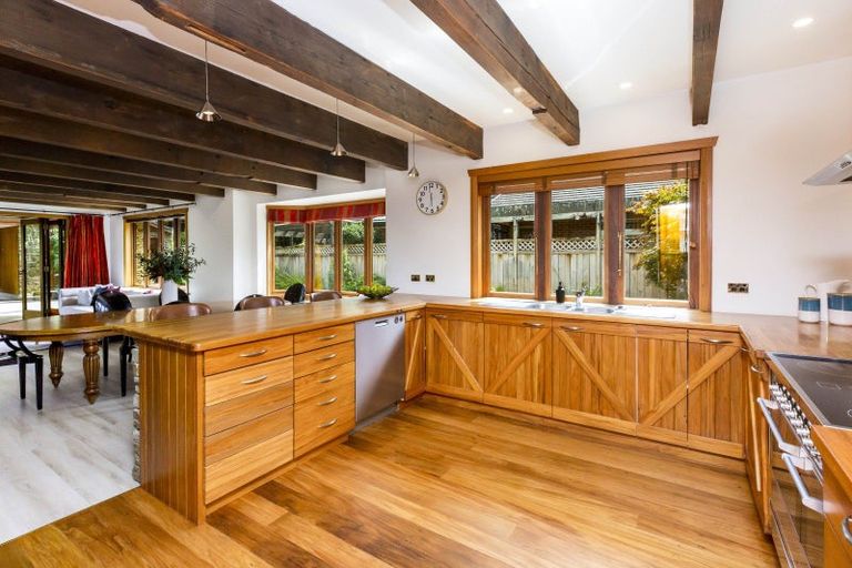 Photo of property in 16 Benzie Avenue, Wallaceville, Upper Hutt, 5018