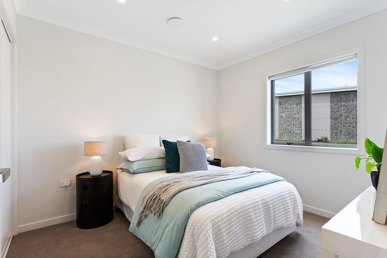 Photo of property in 21 Periko Way, Takanini, 2112