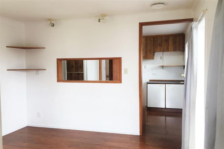 Photo of property in 24 Te Kanawa Crescent, Henderson, Auckland, 0610