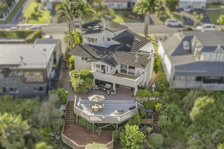 Photo of property in 66 Mcbreen Avenue, Northcote, Auckland, 0627