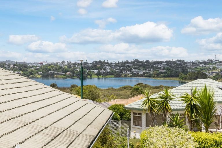 Photo of property in 36 Kath Hopper Drive, Orewa, 0931