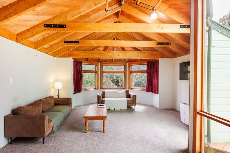 Photo of property in 353 Kahuterawa Road, Linton, Palmerston North, 4472