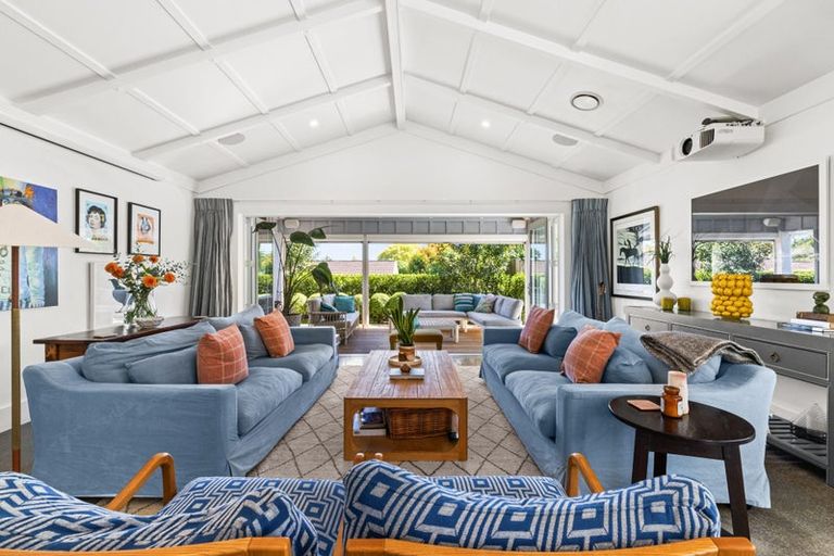 Photo of property in 18a Reynolds Road, Havelock North, 4130