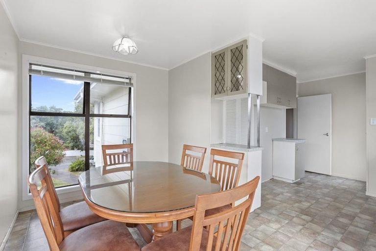 Photo of property in 23 Dellwood Avenue, Henderson, Auckland, 0612