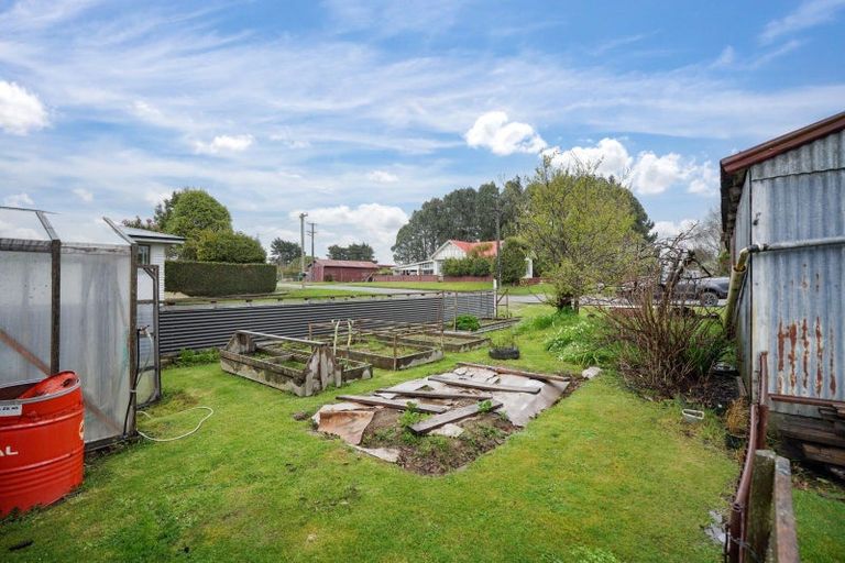 Photo of property in 43 Half Mile Road, Tuatapere, 9620