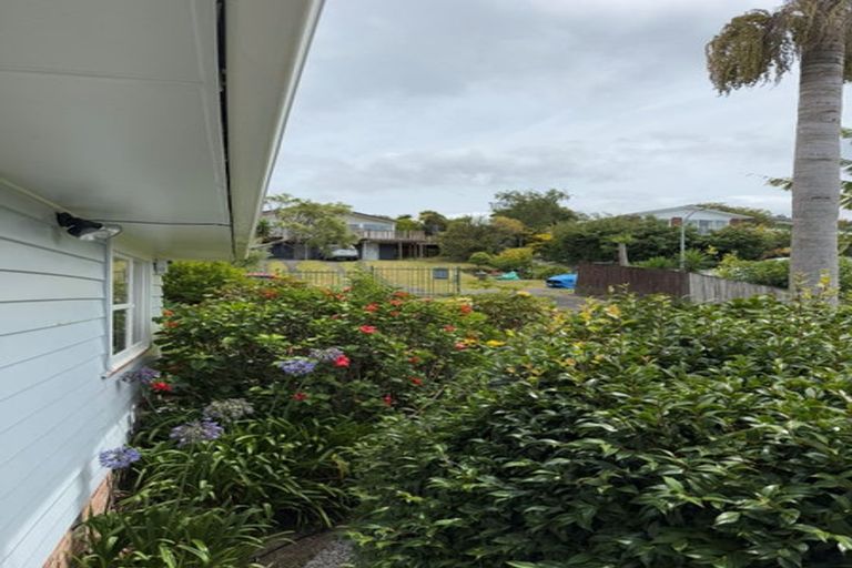 Photo of property in 7 Hilling Street, Titirangi, Auckland, 0604
