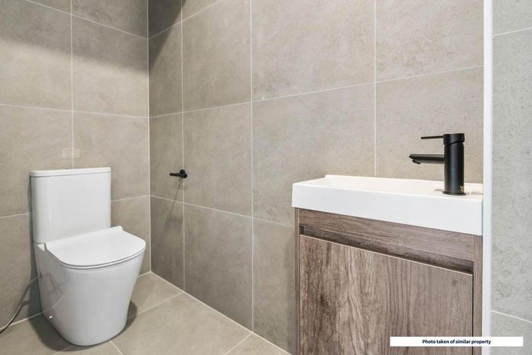 Photo of property in 43 Puhikawa Street, Massey, 0614