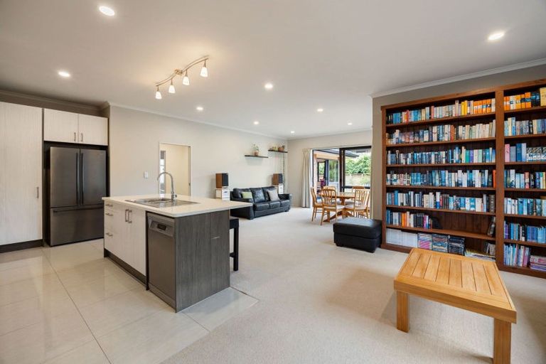 Photo of property in 2 Viking Lane, Flagstaff, Hamilton, 3210