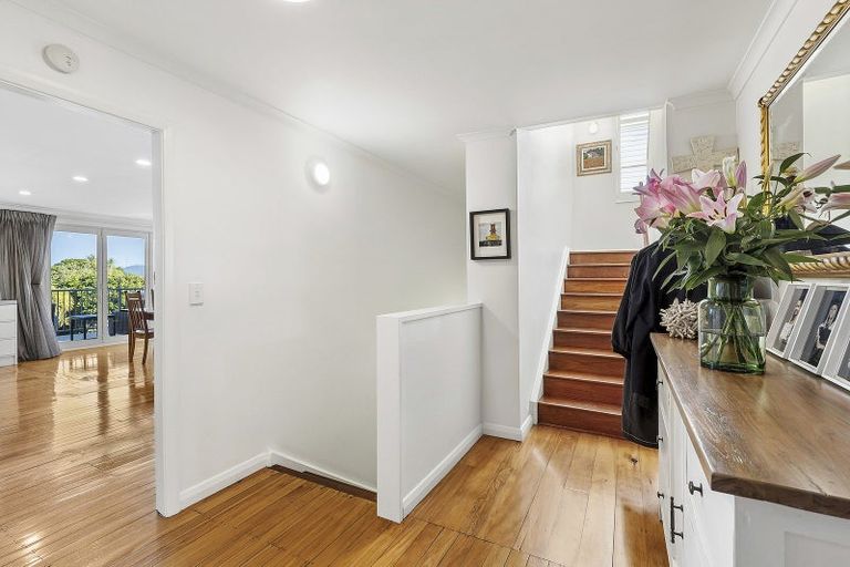 Photo of property in 14 Corlett Road, Plimmerton, Porirua, 5026