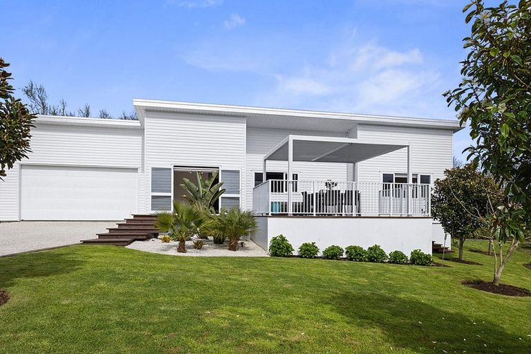 Photo of property in 37 Aratapu Street, Waitara, 4320