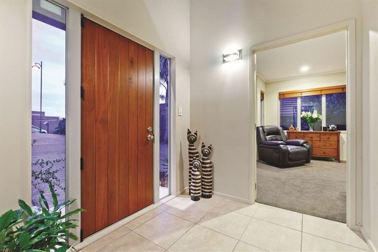 Photo of property in 162 Kittiwake Drive, Schnapper Rock, Auckland, 0632