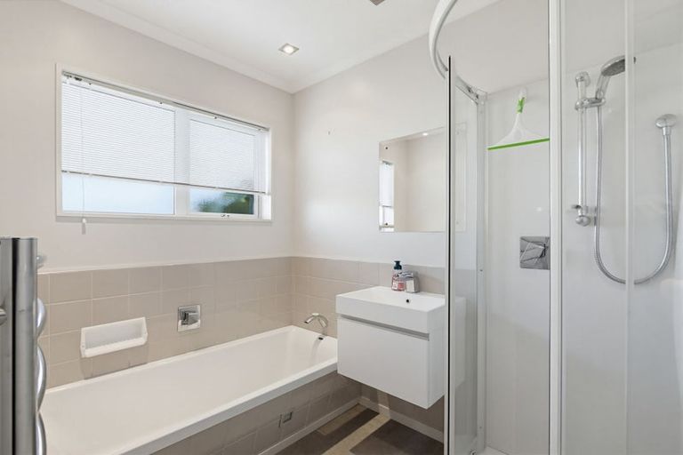 Photo of property in 51 Bucknell Street, Sockburn, Christchurch, 8042