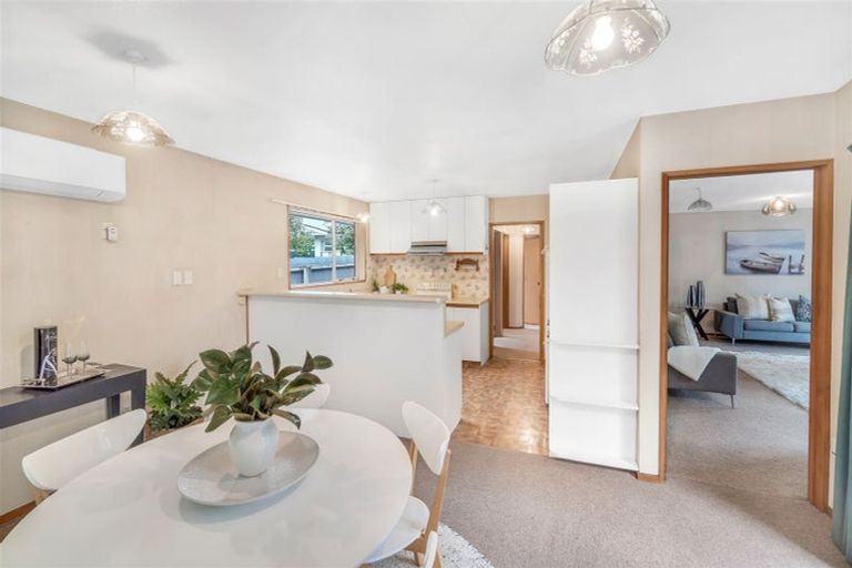 Photo of property in 216 Grahams Road, Burnside, Christchurch, 8053