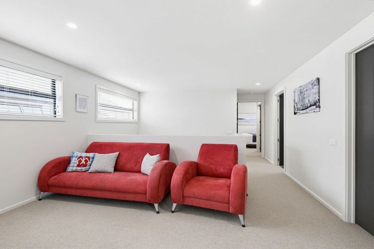 Photo of property in 572 Grenada Street, Papamoa Beach, Papamoa, 3118