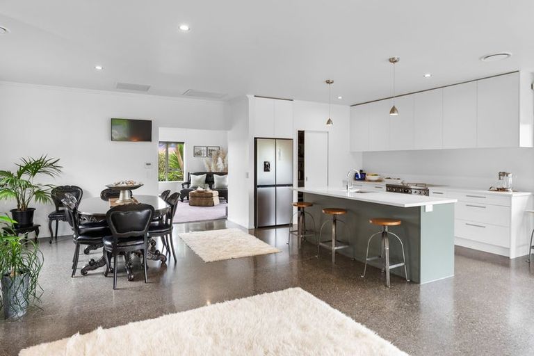 Photo of property in 14 Pairuku Lane, Peka Peka, Waikanae, 5391