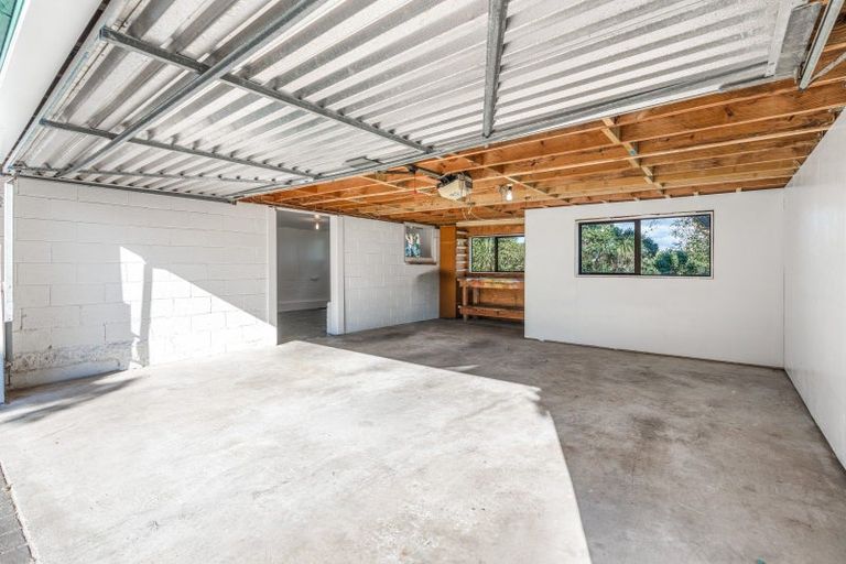 Photo of property in 20 Birkley Road, Bayswater, Auckland, 0622