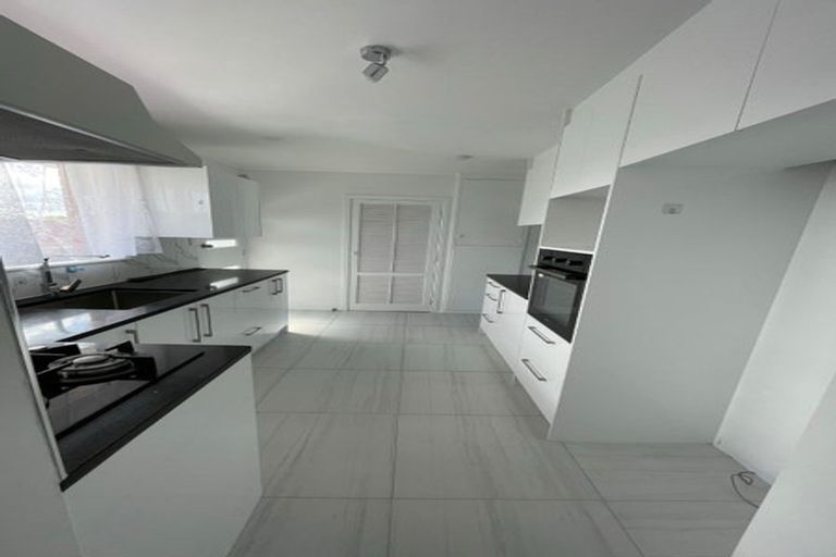 Photo of property in 3 Riverina Avenue, Pakuranga, Auckland, 2010