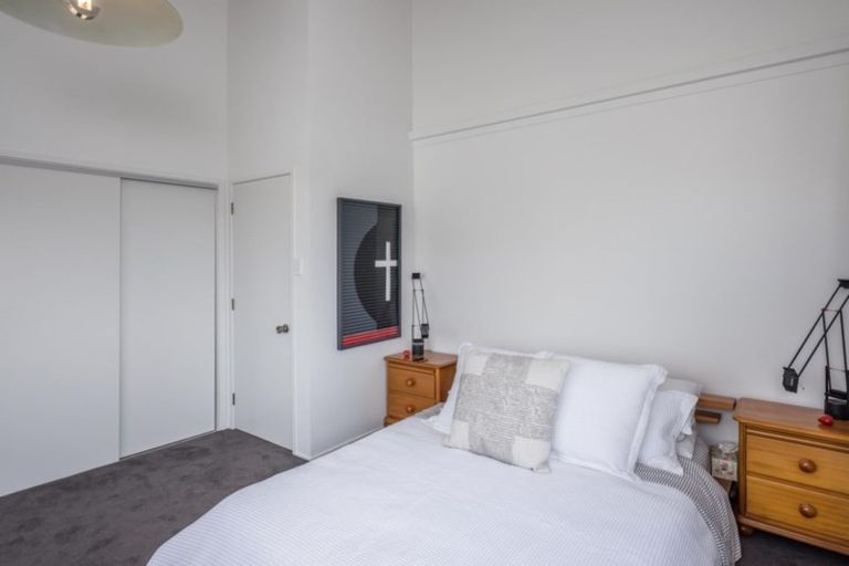 Photo of property in 106 Field Way, Waikanae Beach, Waikanae, 5036