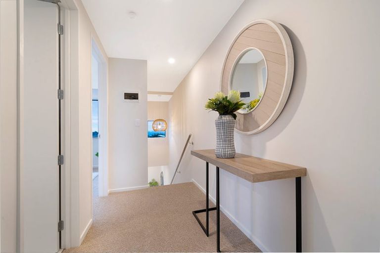 Photo of property in 11a Hebron Road, Waiake, Auckland, 0630