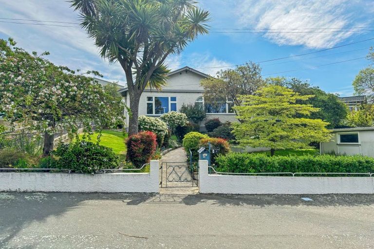 Photo of property in 28 Wharfe Street, South Hill, Oamaru, 9400