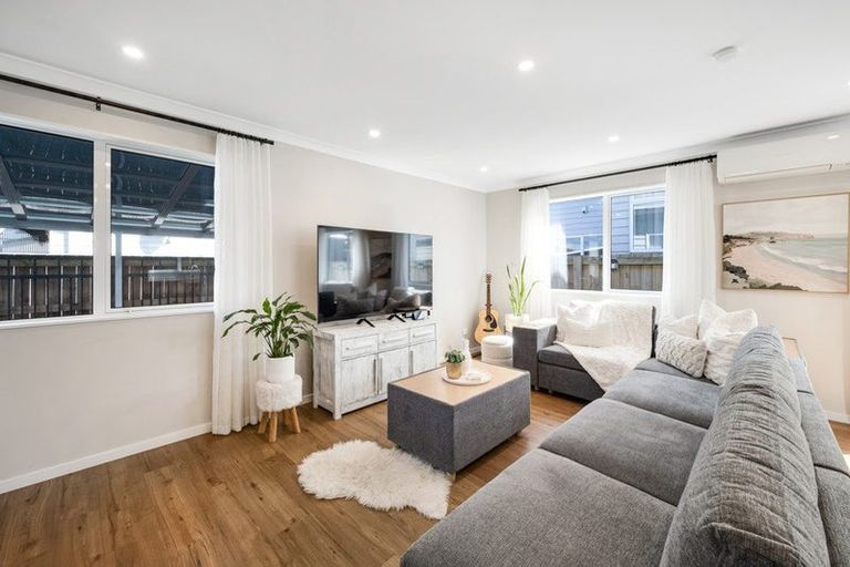 Photo of property in 37a Rollerson Street, Papakura, 2110