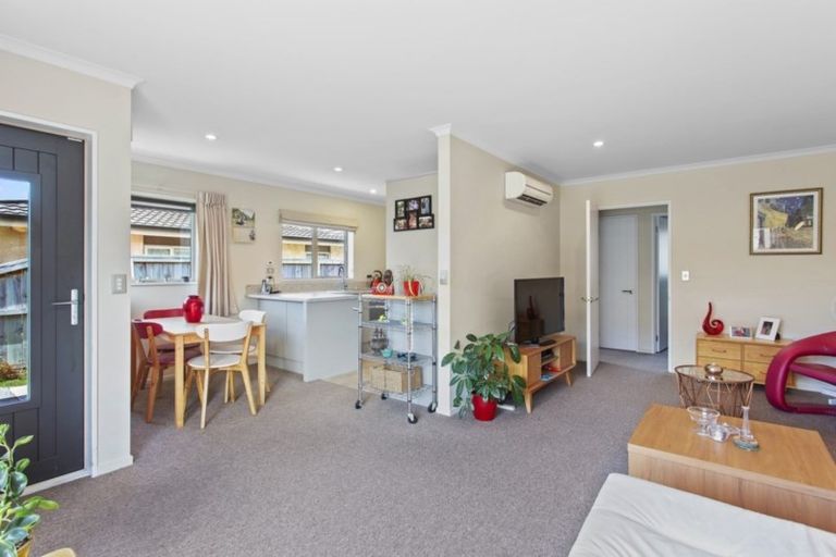 Photo of property in 3 Reeves Road, Rangiora, 7400
