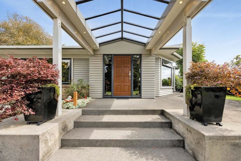 Photo of property in 485 Broadway, Stratford, 4393