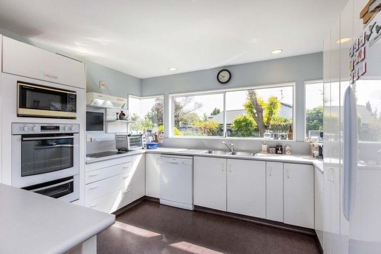 Photo of property in 4 Penlington Place, Havelock North, 4130