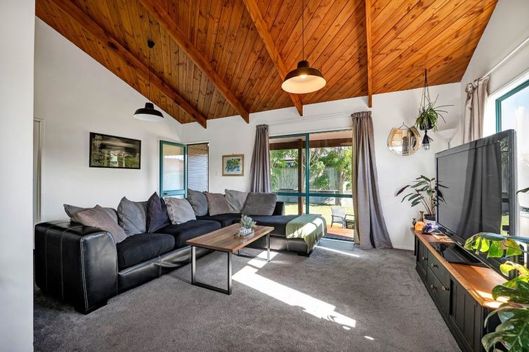 Photo of property in 28b Poplar Grove, Whalers Gate, New Plymouth, 4310