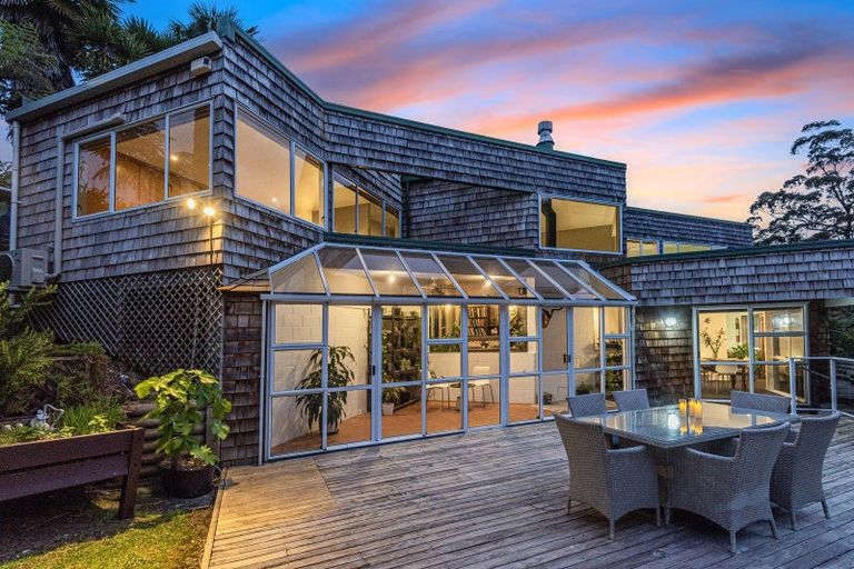 Photo of property in 2 Saint Marys Place, Onerahi, Whangarei, 0110