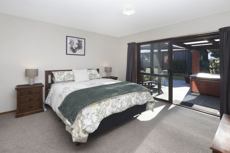 Photo of property in 15 Stanton Place, Woodend, 7610