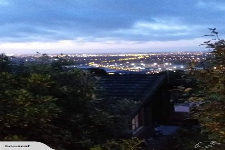 Photo of property in 14 Clementine Lane, Mount Pleasant, Christchurch, 8081