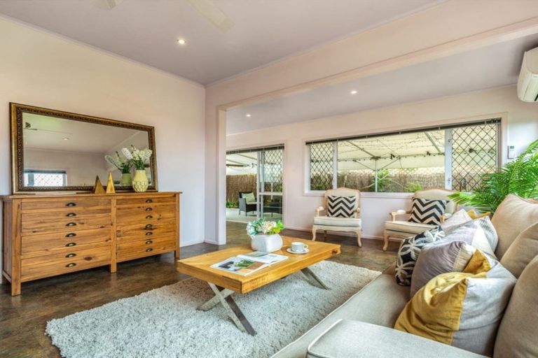 Photo of property in 490 Te Atatu Road, Te Atatu Peninsula, Auckland, 0610