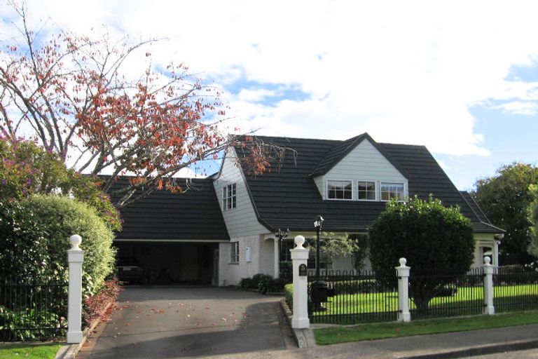 Photo of property in 5 Patterson Grove, Waikanae, 5036