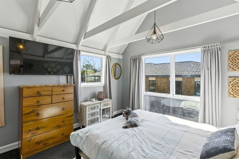 Photo of property in 13 Walton Road, Paraparaumu Beach, Paraparaumu, 5032