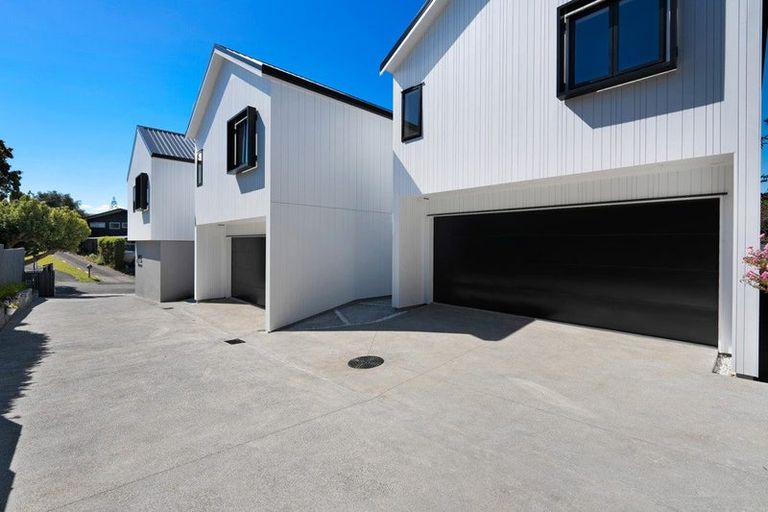 Photo of property in 15c Kiri Place, Mairangi Bay, Auckland, 0630