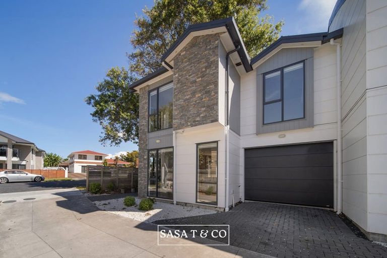Photo of property in 64 Landscape Road, Papatoetoe, Auckland, 2025