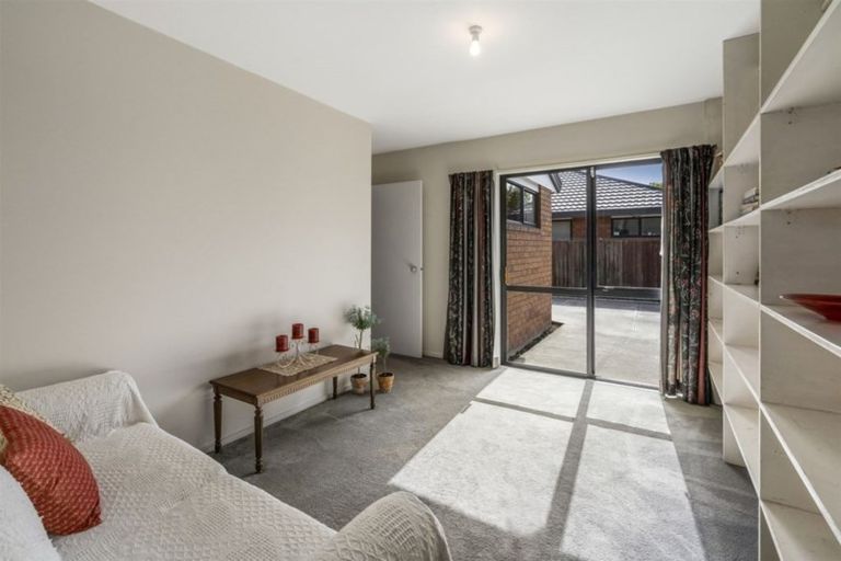 Photo of property in 96a Picton Avenue, Riccarton, Christchurch, 8011