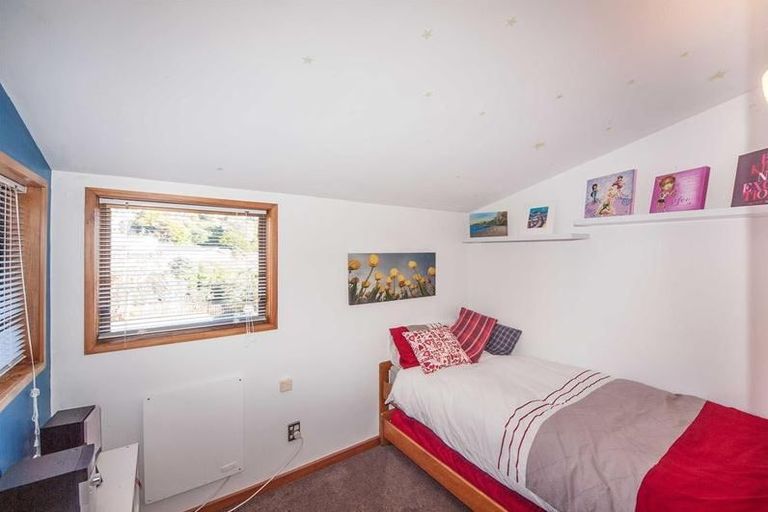 Photo of property in 8 Otonga Way, Churton Park, Wellington, 6037