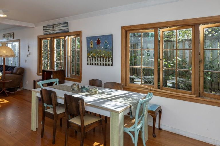 Photo of property in 5 Golf Road, Paraparaumu Beach, Paraparaumu, 5032