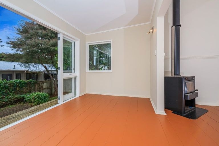 Photo of property in 1/73 Rosedale Road, Pinehill, Auckland, 0632