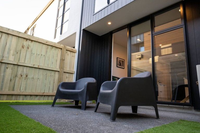 Photo of property in 2/35 Gracefield Avenue, Christchurch Central, Christchurch, 8013