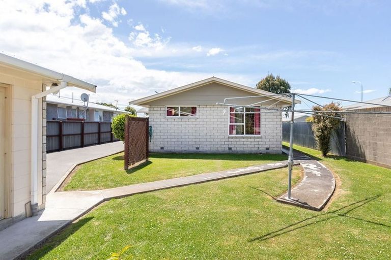 Photo of property in 65 Johns Road, Rangiora, 7400