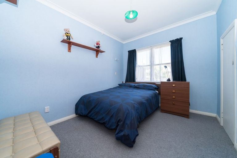 Photo of property in 28 Milton Street, Roslyn, Palmerston North, 4414