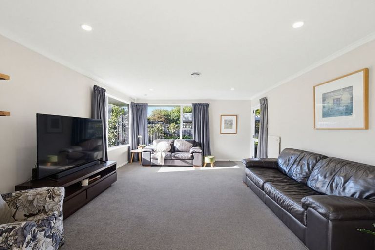 Photo of property in 2/63 Gainsborough Street, Hoon Hay, Christchurch, 8025