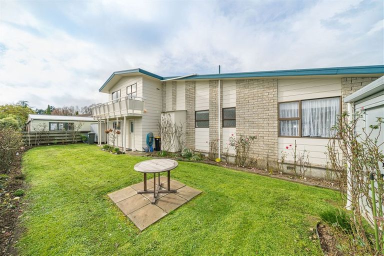 Photo of property in 19 Sandstrom Grove, Feilding, 4702